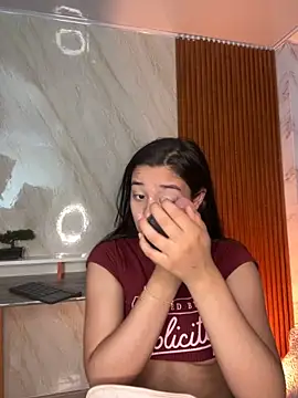 Snapshot of floriamANDjazmin chatting on 10, 9, 2025 floriamANDjazmin online show from 10, 9, 2025