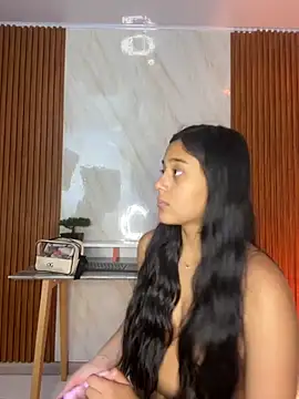 Snapshot of floriamANDjazmin chatting on 13, 11, 2025 floriamANDjazmin online show from 13, 11, 2025