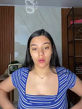 Snapshot of floriamANDjazmin chatting on 29, 6, 2026 floriamANDjazmin online show from 29, 6, 2026