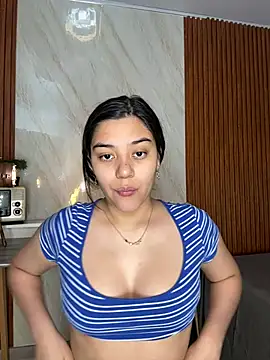 Snapshot of floriamANDjazmin chatting on 14, 7, 2026 floriamANDjazmin online show from 14, 7, 2026