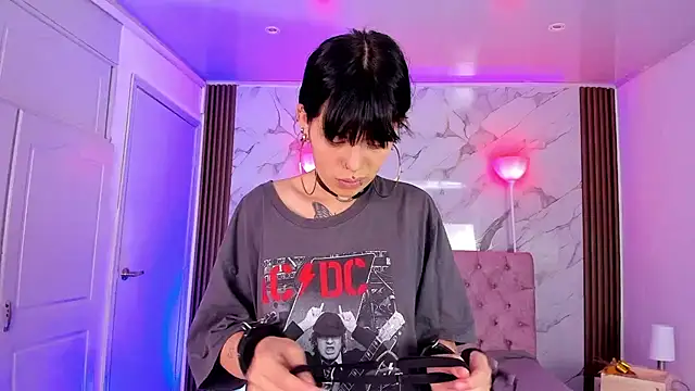 Snapshot of AuroraDiaz chatting on 19, 12, 2025 AuroraDiaz online show from 19, 12, 2025