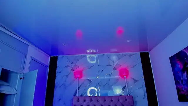 Snapshot of AuroraDiaz chatting on 3, 2, 2026 AuroraDiaz online show from 3, 2, 2026