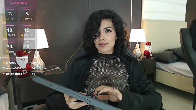 LeeThompson  online show from 18, 12, 2024