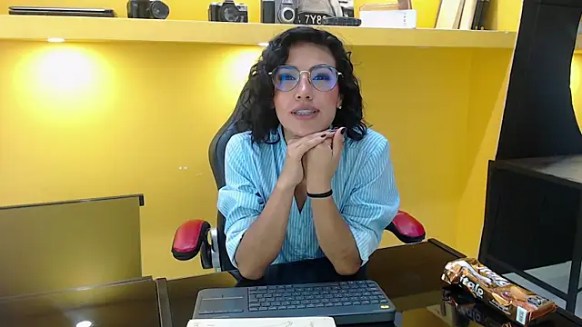 LeeThompson  online show from 19, 12, 2024