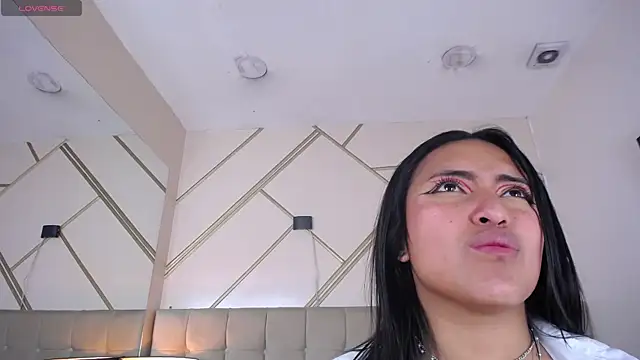 Snapshot of WenndyWild chatting on 12, 1, 2025 WenndyWild online show from 12, 1, 2025