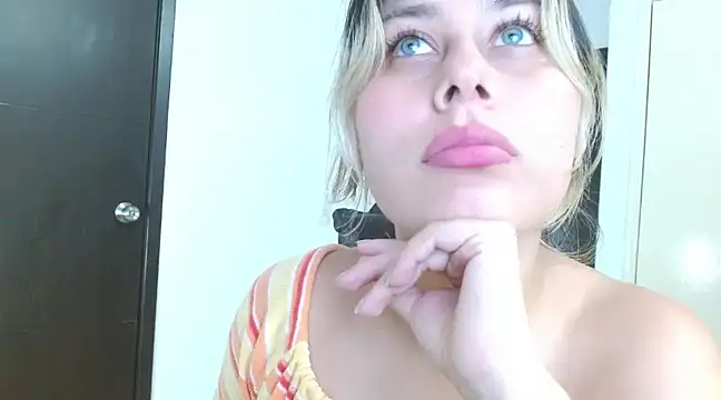 Snapshot of pamela_fox03 chatting on 22, 2, 2025 pamela fox03 online show from 22, 2, 2025