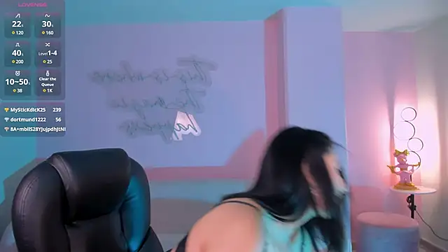 MaddisonLowe online show from 7, 3, 2025