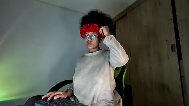 Snapshot of Ale_xandra chatting on 7, 7, 2026 Ale xandra online show from 7, 7, 2026