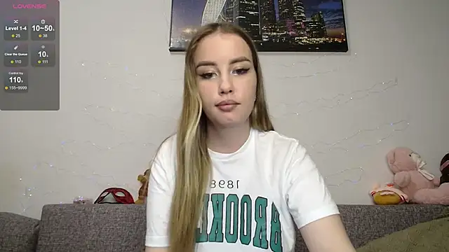 sweet girl Vr online show from 16, 12, 2024