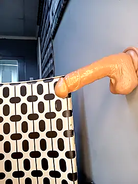 DickDiva1 online show from 18, 2, 2025