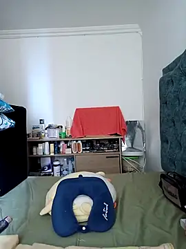 KimPielCanela online show from 15, 3, 2025