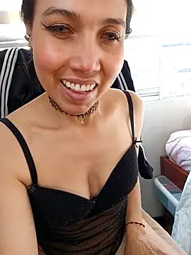 KimPielCanela online show from 7, 1, 2026