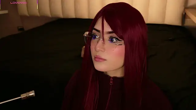 Megan mooree  online show from 30, 9, 2025