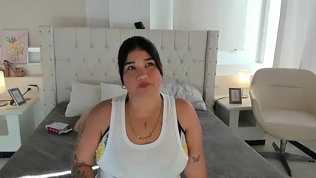 Snapshot of Gabycutee chatting on 10, 1, 2025 Gabycutee online show from 10, 1, 2025