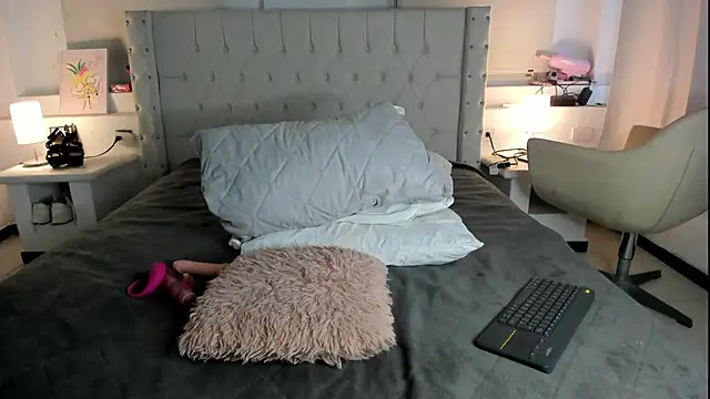 Snapshot of Gabycutee chatting on 3, 2, 2025 Gabycutee online show from 3, 2, 2025