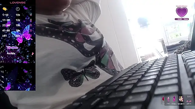 Snapshot of Gabycutee chatting on 11, 10, 2025 Gabycutee online show from 11, 10, 2025