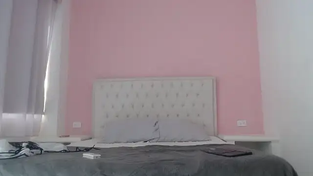 Snapshot of Gabycutee chatting on 18, 12, 2025 Gabycutee online show from 18, 12, 2025