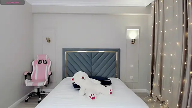 oxxx me online show from 10, 1, 2025