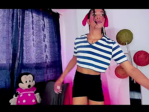 bloom444 online show from 19, 4, 2026