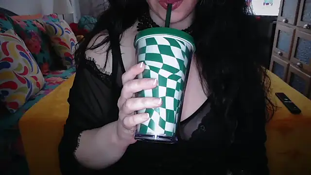 CronacaErotica online show from 2, 4, 2026