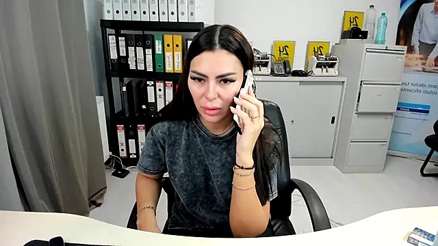 kilenyapatrice online show from 10, 11, 2025