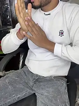 Snapshot of sexyboy09 chatting on 18, 12, 2024 sexyboy09 online show from 18, 12, 2024