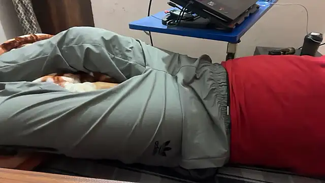 Snapshot of sexyboy09 chatting on 24, 10, 2025 sexyboy09 online show from 24, 10, 2025