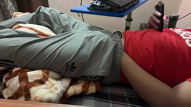 Snapshot of sexyboy09 chatting on 25, 10, 2025 sexyboy09 online show from 25, 10, 2025