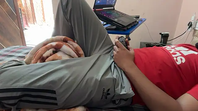 Snapshot of sexyboy09 chatting on 27, 10, 2025 sexyboy09 online show from 27, 10, 2025