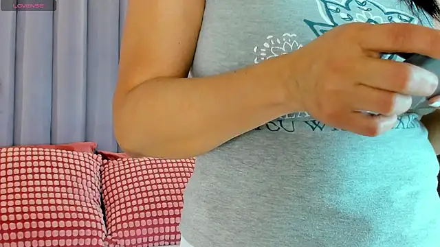 JaylaScott   online show from 7, 3, 2026