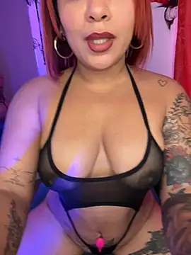 Snapshot of EmmaHot chatting on 16, 4, 2026 EmmaHot online show from 16, 4, 2026