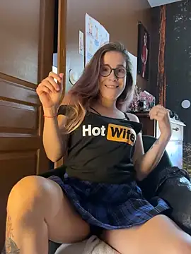 MagdalenaMedusa online show from 9, 9, 2025