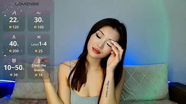 Min Jee  online show from 17, 10, 2025