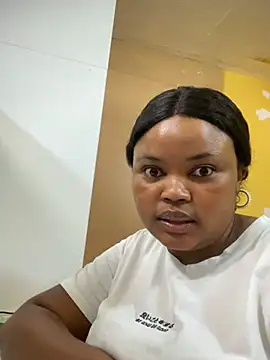 Snapshot of Curveysinaa chatting on 26, 2, 2025 Curveysinaa online show from 26, 2, 2025