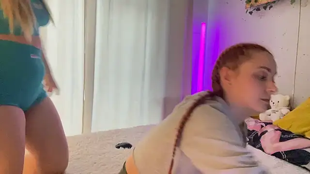 Snapshot of __2sya__ chatting on 28, 2, 2025 2sya online show from 28, 2, 2025