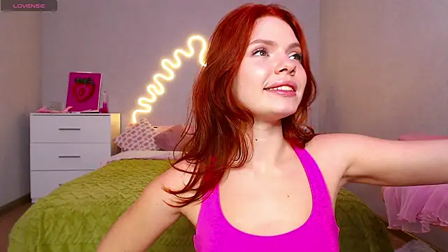 Snapshot of Red__Candy chatting on 14, 12, 2024 Red Candy online show from 14, 12, 2024