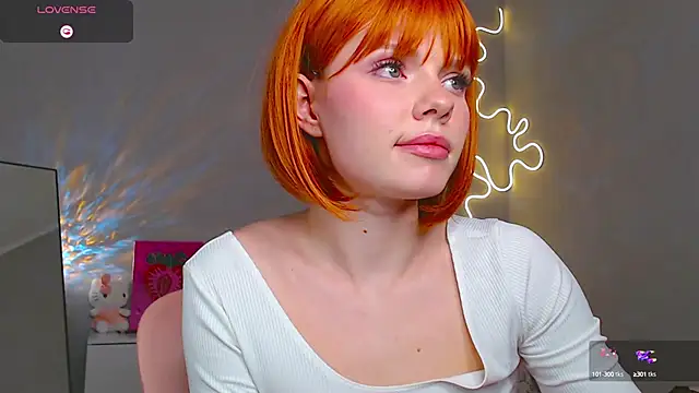 Snapshot of Red__Candy chatting on 25, 2, 2025 Red Candy online show from 25, 2, 2025