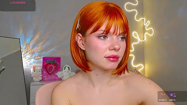 Snapshot of Red__Candy chatting on 27, 2, 2025 Red Candy online show from 27, 2, 2025