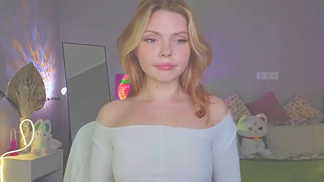 Snapshot of Red__Candy chatting on 30, 9, 2025 Red Candy online show from 30, 9, 2025