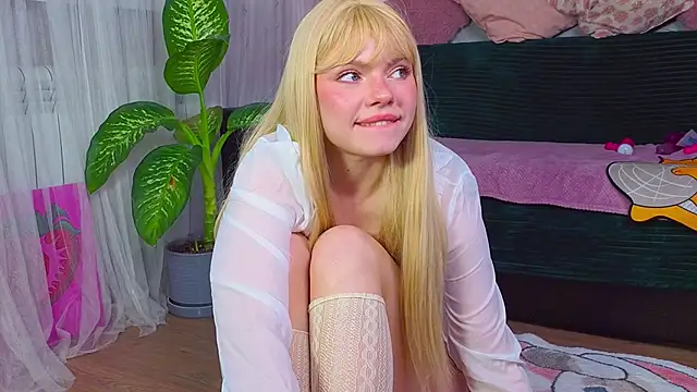 Red  Candy online show from 22, 4, 2026