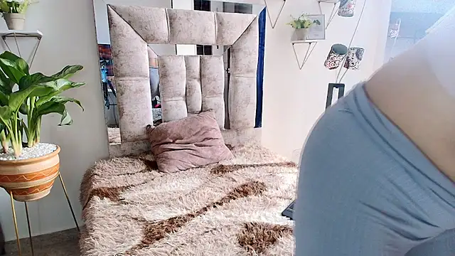 mariana cruzz online show from 27, 11, 2025