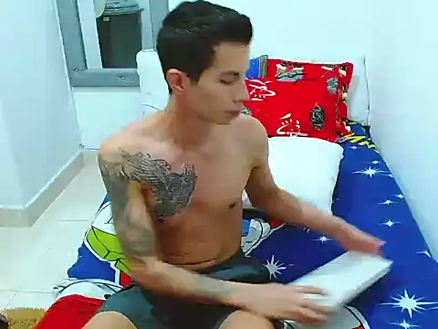 Snapshot of Velk_hot chatting on 17, 12, 2025 Velk hot online show from 17, 12, 2025