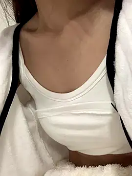 Snapshot of Aimeil chatting on 3, 12, 2024 Aimeil online show from 3, 12, 2024