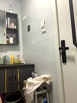 Snapshot of Aimeil chatting on 9, 10, 2025 Aimeil online show from 9, 10, 2025