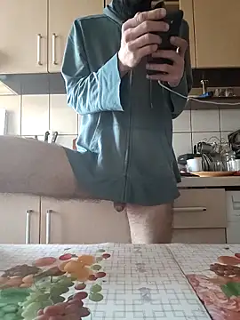 Snapshot of vulpe8400 chatting on 17, 2, 2026 vulpe8400 online show from 17, 2, 2026