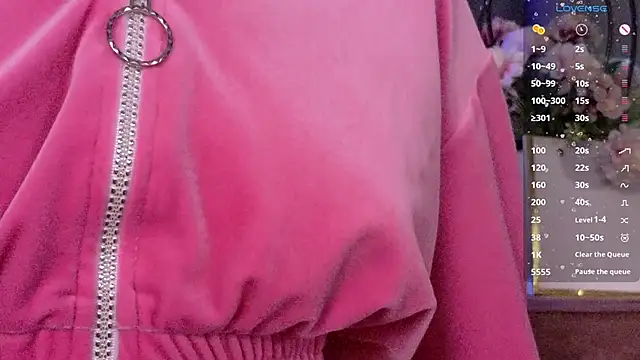 Snapshot of jenny_bunny_ chatting on 9, 1, 2025 jenny bunny online show from 9, 1, 2025