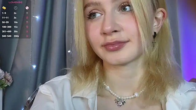 Snapshot of jenny_bunny_ chatting on 7, 2, 2025 jenny bunny online show from 7, 2, 2025