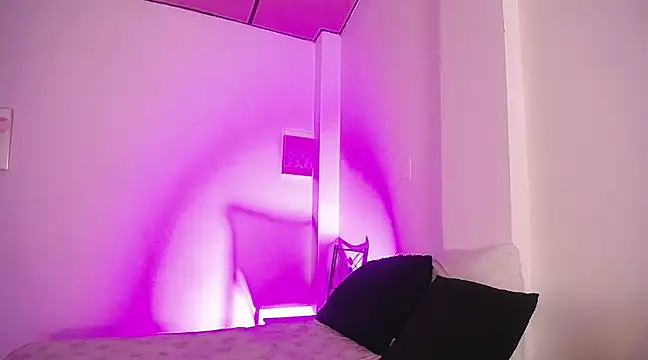 Snapshot of fulfill_fantasies1 chatting on 2, 2, 2025 fulfill fantasies1 online show from 2, 2, 2025