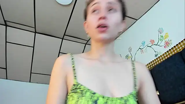 Snapshot of fulfill_fantasies1 chatting on 21, 9, 2025 fulfill fantasies1 online show from 21, 9, 2025