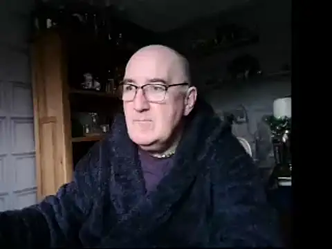 Adamdaddybear online show from 17, 12, 2024